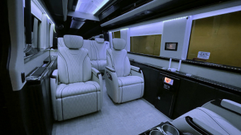 sprinter-ceo-interior-BGfq2jwY